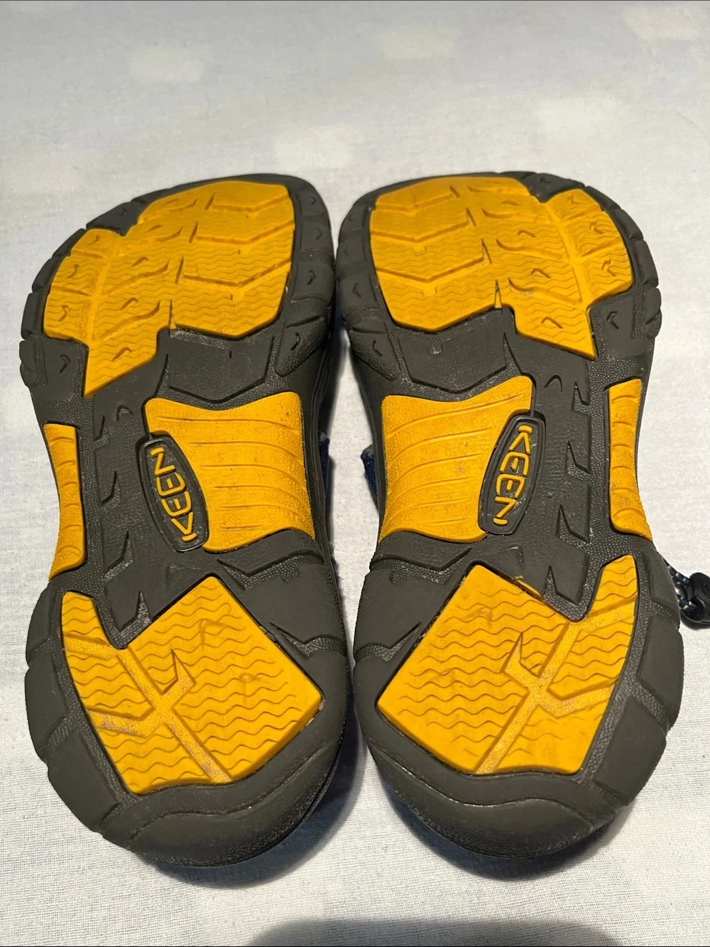 Keen Blue Newport H2 Closed Toe and Heel Water Sandals - Size US Youth 6, EU 38